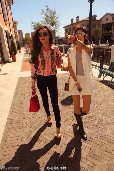 Illustration for article titled Chinese “Hot Mom” Competition Will Make You Question Concept of Youth